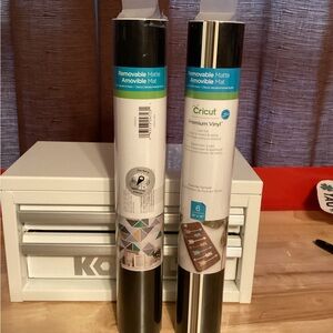 Cricut premium matte vinyl - everyday sampler .